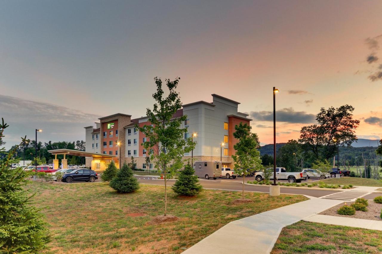 Holiday Inn Express & Suites - Saugerties - Hudson Valley By Ihg Εξωτερικό φωτογραφία